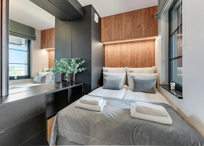 Doki Living & Foodhall By Downtown