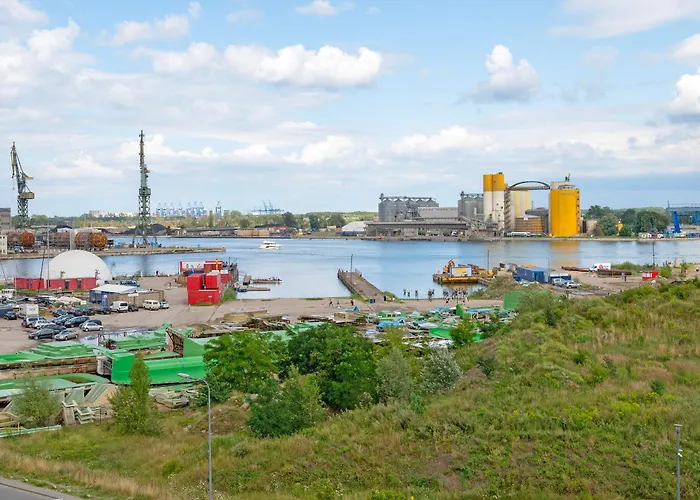 Doki Living & Foodhall By Downtown Apart Otel Gdansk