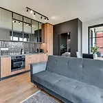 Doki Living & Foodhall By Downtown Aparthotel