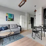 Doki Living & Foodhall By Downtown 3*