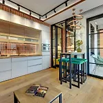 Doki Living & Foodhall By Downtown 3* גדנסק