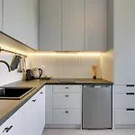 מלון דירות Doki Living & Foodhall By Downtown 3*