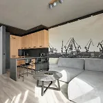 Doki Living & Foodhall By Downtown 3*