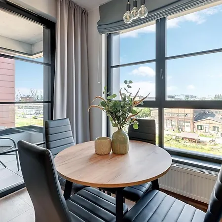 Doki Living & Foodhall By Downtown 4*