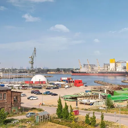 Doki Living & Foodhall By Downtown * Гданьск