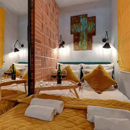 Doki Living & Foodhall By Downtown Apartament