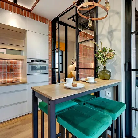 Doki Living & Foodhall By Downtown Apartament *