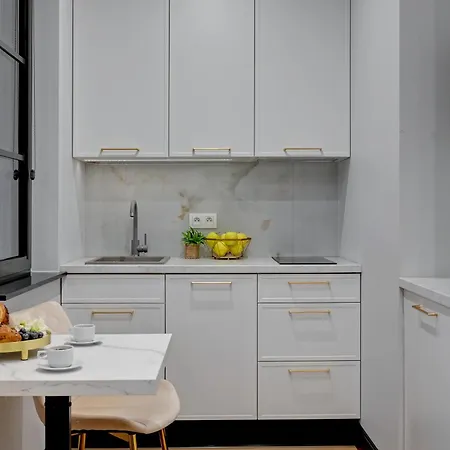 Doki Living & Foodhall By Downtown Aparthotel Danzig