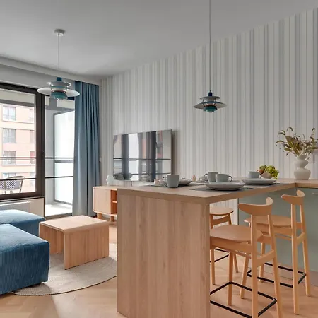 Doki Living & Foodhall By Downtown Aparthotel Gdansk