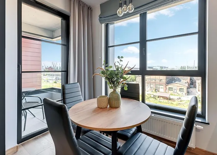 Doki Living & Foodhall By Downtown 4*