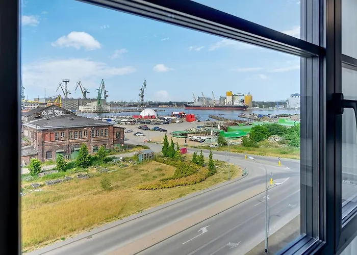 Doki Living & Foodhall By Downtown