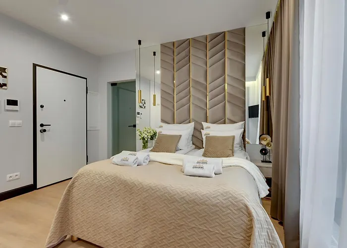 アパートホテル Doki Living & Foodhall By Downtown グダニスク